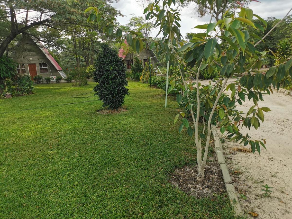 Happy Forest B&B Katima Mulilo Bagian luar foto
