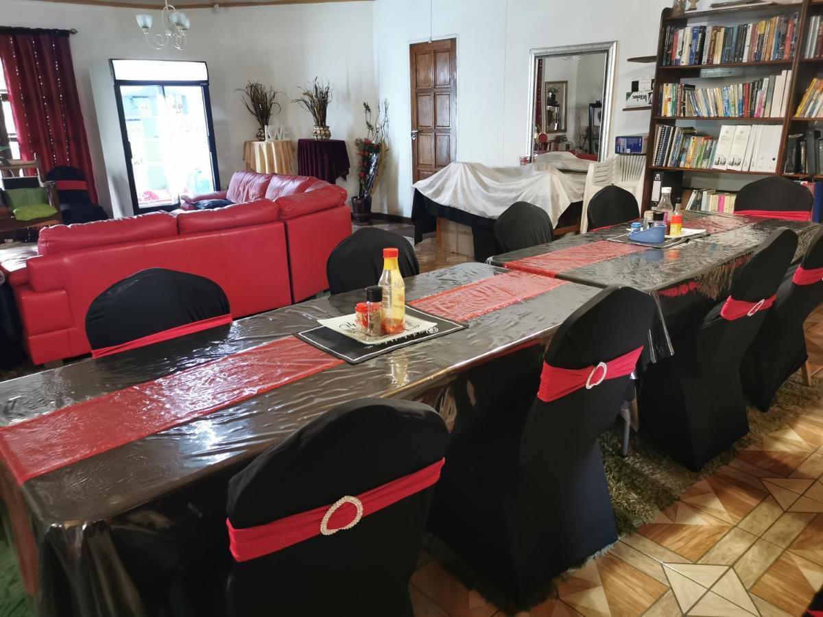 Happy Forest B&B Katima Mulilo Bagian luar foto