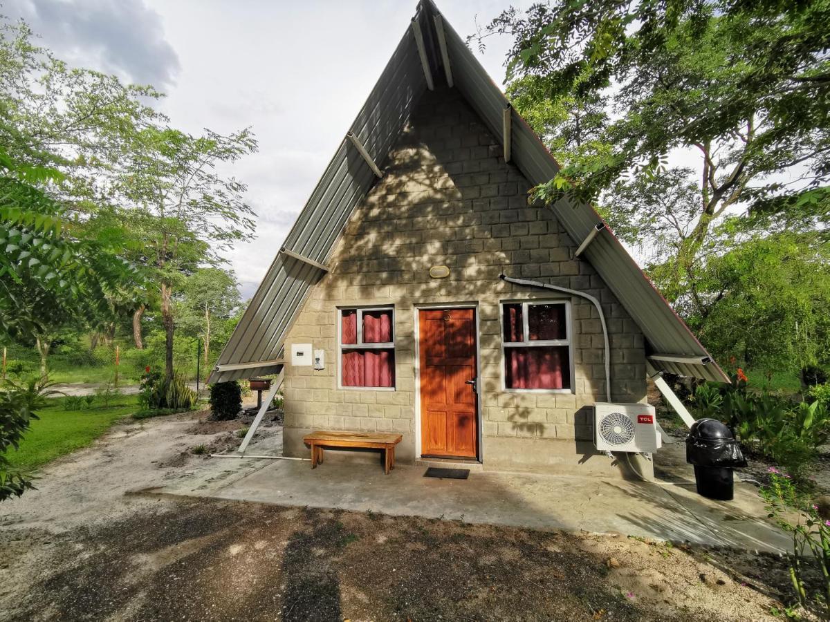Happy Forest B&B Katima Mulilo Bagian luar foto
